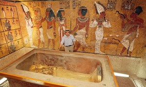 [Video] Mỹ trả lại Ai Cập quan tài bằng vàng hàng nghìn năm tuổi