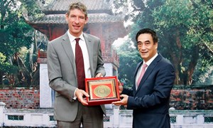 Anh tiếp tục hỗ trợ Bộ Tài chính Việt Nam phát triển thị trường tài chính