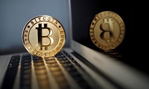 Vượt 8.000 USD, giá Bitcoin lên đỉnh 10 tháng