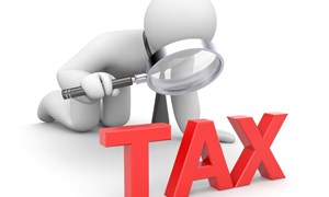 Cơ quan thuế được điều chỉnh doanh thu, mức thuế khoán với hộ khoán tạm ngừng kinh doanh?