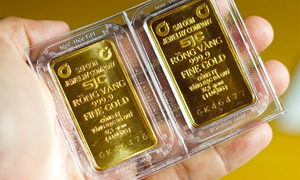 Vàng SJC trong nước giảm giá “sốc”