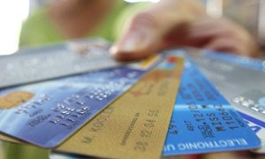Ngân hàng Nhà nước khuyến cáo không mở hộ tài khoản, thẻ ATM