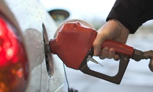 Bộ Tài chính yêu cầu không tăng giá xăng dầu
