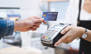 Ảnh hưởng của đại dịch COVID-19 đến thanh toán không dùng tiền mặt tại các ngân hàng thương mại 