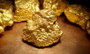 Sụt mạnh, giá vàng xuống sâu khỏi ngưỡng 1.900USD/ounce