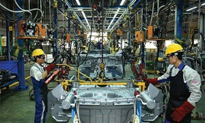 Ngành công nghiệp ô tô Việt Nam: Đường rộng đã mở?