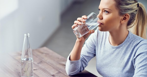 7 thời điểm "vàng" uống nước tốt nhất cho sức khỏe