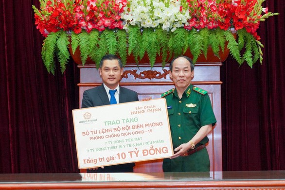 Tập đoàn Hưng Thịnh trao tặng 10 tỷ đồng cho Bộ đội Biên phòng hỗ trợ phòng, chống dịch Covid-19 
