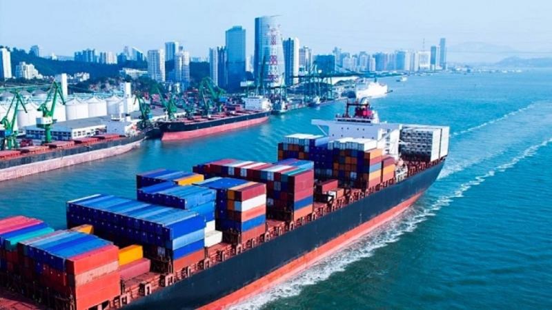 Xuất nhập khẩu hàng hóa 6 tháng đầu năm đạt 318,02 tỷ USD