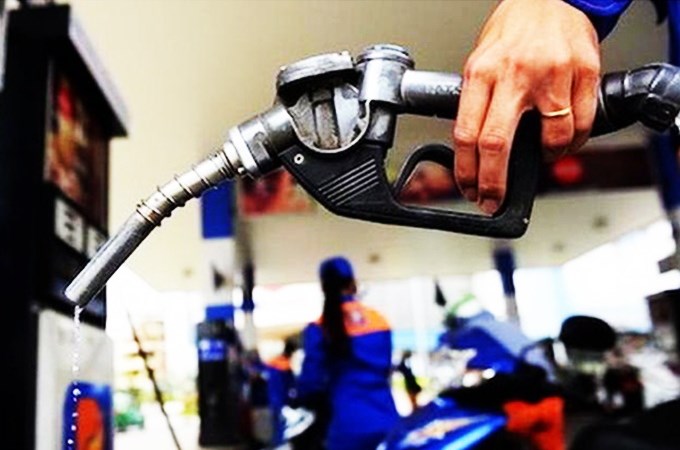  Giá xăng dầu hôm nay 10/8: Tuột dốc khi Trung Quốc áp đặt hạn chế mới