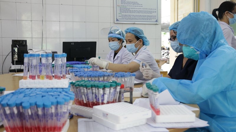 [Infographics] Việt Nam xét nghiệm RealTime-PCR COVID-19 tối đa 46.000 mẫu mỗi ngày