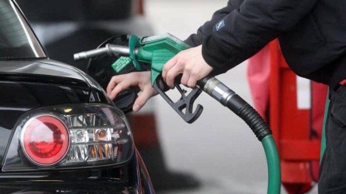  Giá xăng dầu trượt dốc khi Mỹ kêu gọi giải phóng dự trữ