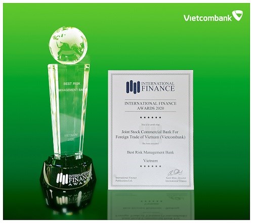 Vietcombank nhận 02 giải thưởng quốc tế