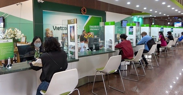 Vietcombank giảm lãi suất cho khách hàng vay bị ảnh hưởng của dịch Covid-19