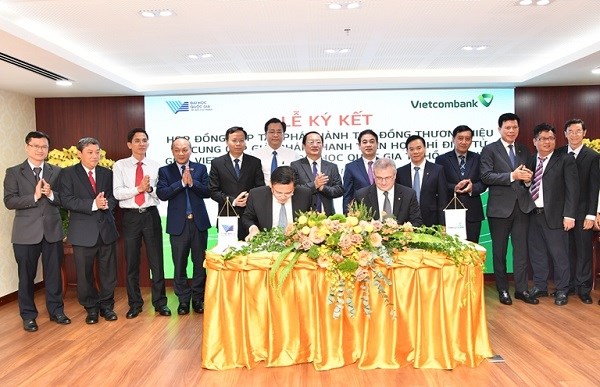 Vietcombank và Đại học Quốc gia TP. Hồ Chí Minh hợp tác phát hành thẻ