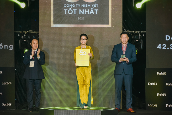 Vietcombank được vinh danh trong Top 50 công ty niêm yết tốt nhất Việt Nam