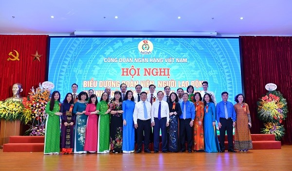27 cán bộ Vietcombank được Công đoàn Ngân hàng Việt Nam vinh danh