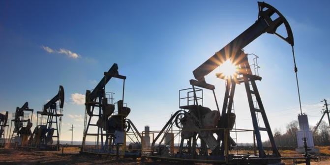 Kinh tế thế giới ra sao nếu giá dầu lên 100 USD/thùng?