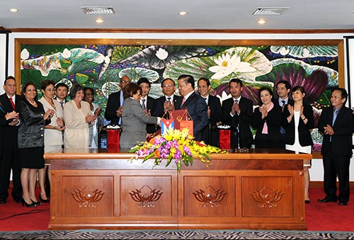 Tăng cường quan hệ hợp tác tài chính giữa Việt Nam và Cu Ba