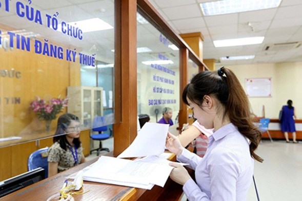 Hồ sơ khai, miễn lệ phí trước bạ đối với tài sản thuê tài chính gồm những gì?