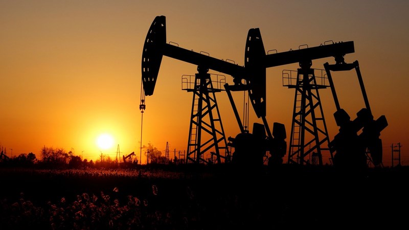 Thị trường dầu mỏ đối mặt với nhiều biến động
