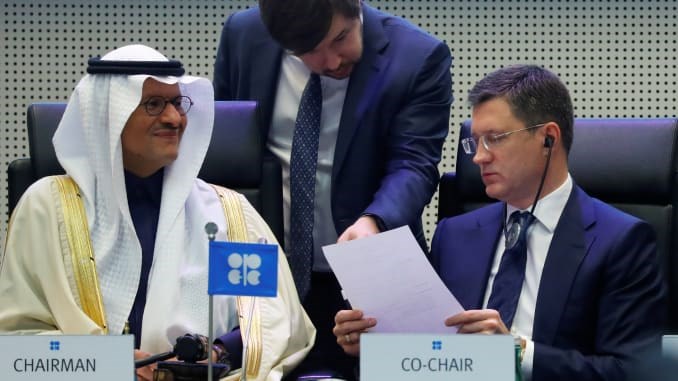  OPEC và các đồng minh đạt thỏa thuận giảm mức sản xuất dầu kỷ lục 