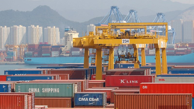 Xuất khẩu Hàn Quốc tăng mạnh nhất trong 33 năm 