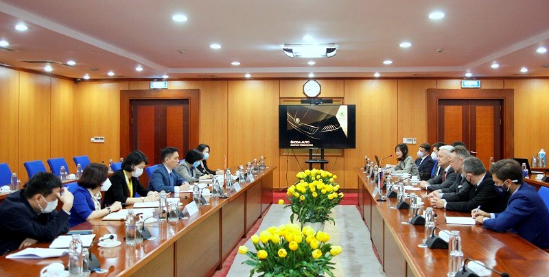 Bộ Tài chính sẵn sàng hỗ trợ, đồng hành với Công ty Ô tô Skoda đầu tư dự án tại Việt Nam