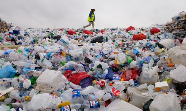 Hạn chế rác thải nhựa: Sớm luật hóa nghĩa vụ của doanh nghiệp