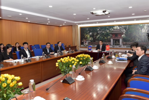 Thứ trưởng Trần Xuân Hà cùng đại diện lãnh đạo một số đơn vị thuộc Bộ Tài chính dự hội nghị tại điểm cầu Hà;  Nội địa.