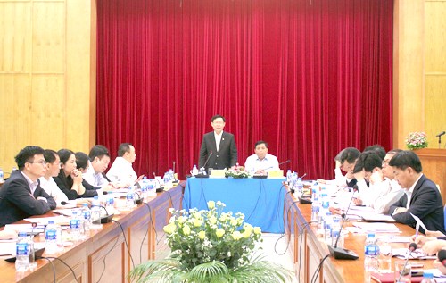 Quang cảnh buổi làm việc.