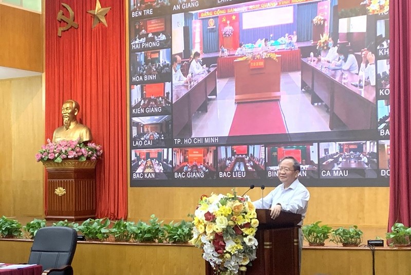Thứ trưởng Bộ T&agrave;i ch&iacute;nh Đỗ Ho&agrave;ng Anh Tuấn ph&aacute;t biểu chỉ đạo tại Hội nghị.