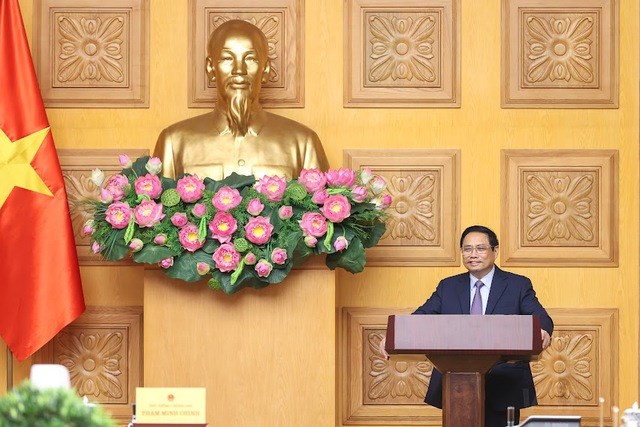 Thủ tướng Phạm Minh Ch&iacute;nh ph&aacute;t biểu tại cuộc đổi thoại. Ảnh: VGP/Nhật Bắc.