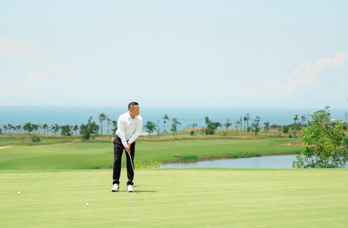 Sân golf PGA NovaWorld Phan Thiet là cụm sân golf duy nhất tại Việt Nam đạt tiêu chuẩn quốc tế và có bản quyền độc quyền từ PGA.