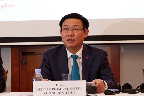 Phó Thủ tướng Chính phủ Vương Đình Huệ tại tọa đàm xúc tiến đầu tư Việt Nam tổ chức tại thủ đô Brussels, Vương quốc Bỉ. Nguồn: VGP/Thành Chung