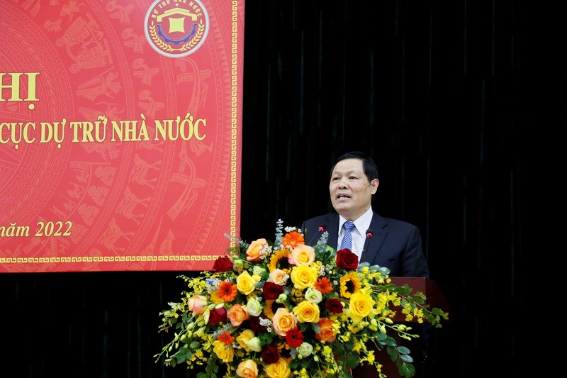 Tổng cục trưởng Tổng cục DTNN Đỗ Việt Đức trả lời c&aacute;c kiến nghị của c&aacute;n bộ, c&ocirc;ng chức cơ quan Tổng cục DTNN tại hội nghị.