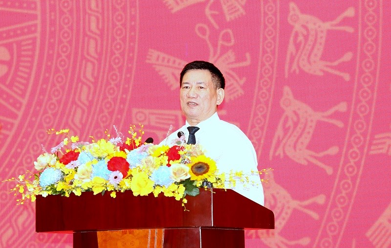 Bộ trưởng Hồ Đức Phớc tiếp thu &yacute; kiến chỉ đạo của Ph&oacute; Thủ tướng Ch&iacute;nh phủ L&ecirc; Minh Kh&aacute;i tại Hội nghị.