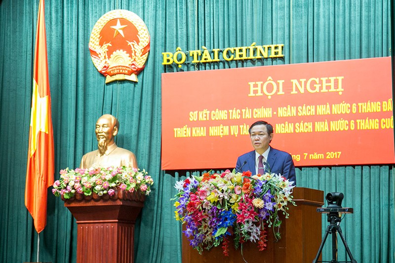Ủy viên Bộ chính trị, Phó thủ tướng Chính phủ Vương Đình Huệ phát biểu chỉ đạo tại Hội nghị. 