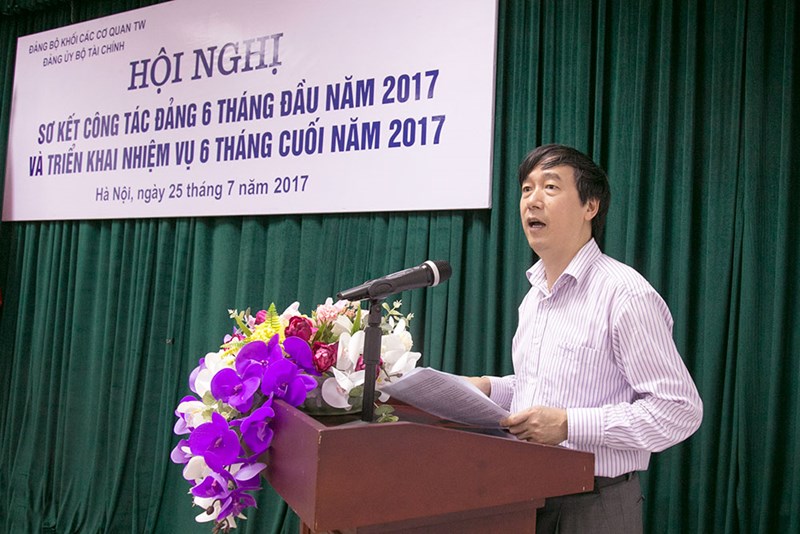   Đồng chí Nguyễn Đại Trí - Phó Bí thư Đảng ủy ơ quan Tổng cục Thuế phát biểu tại Hội nghị.