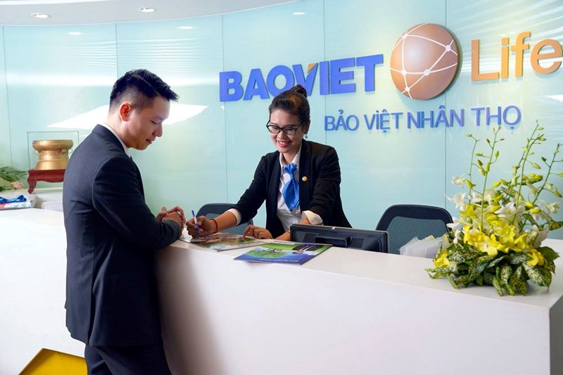 Doanh thu hợp nhất đạt 23.356 tỷ đồng (vượt 1 tỷ USD), tăng trưởng 26,8%, hoàn thành 80,9% kế hoạch năm .